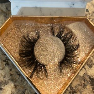 Luxe lashes